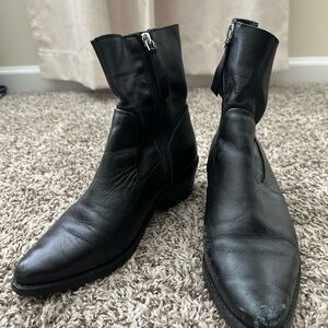 Topshop Black Heeled Boots Sleek Minimalist Design